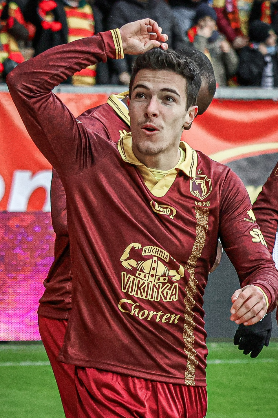 Miki Villar